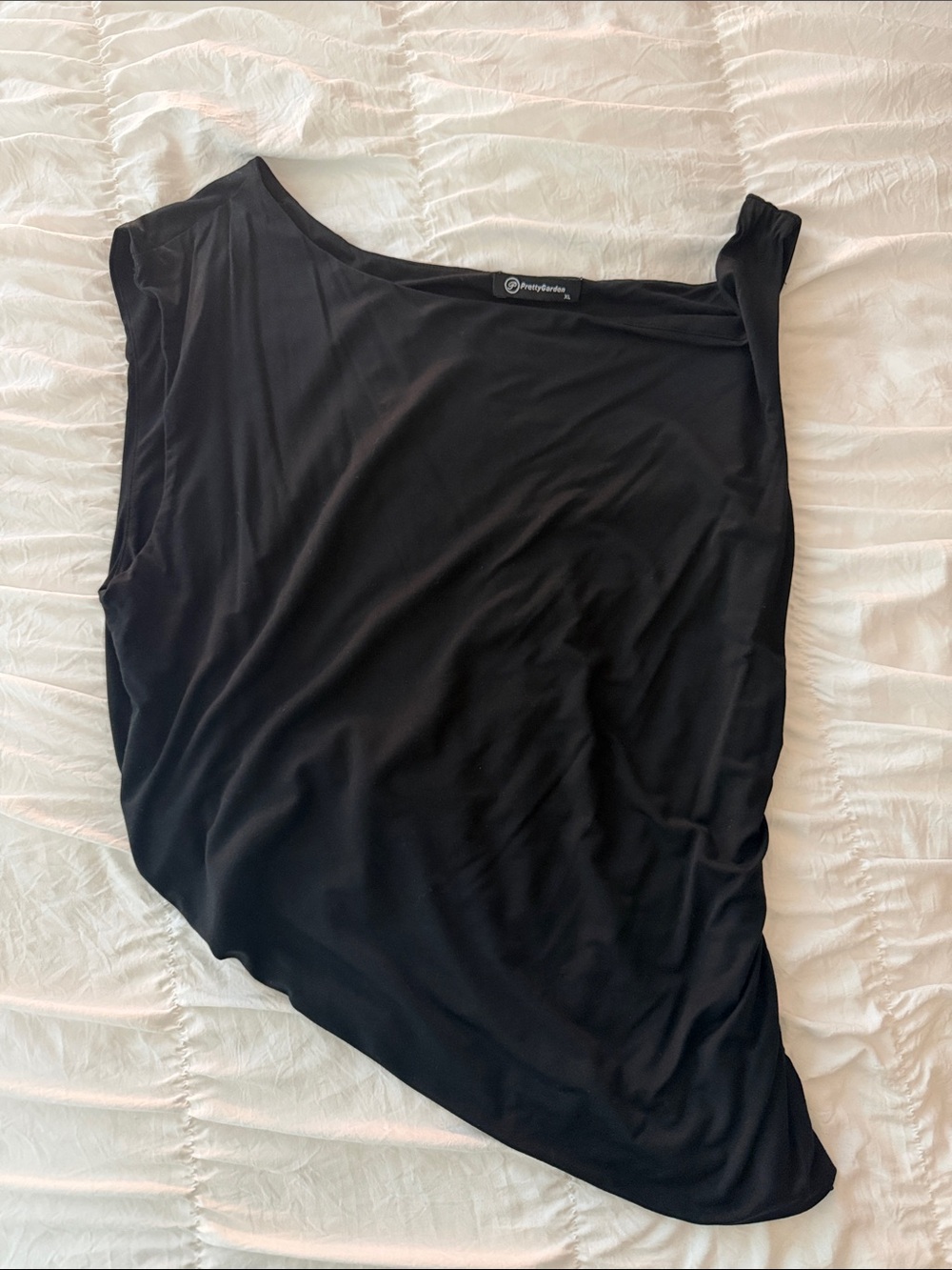 Amazon Black One-Shoulder Asymmetric Tank Top